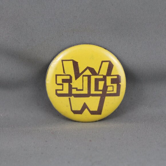 Vintage School Pin - St Joseph's College Toronto - Celluloid Pin - Picture 3 of 3